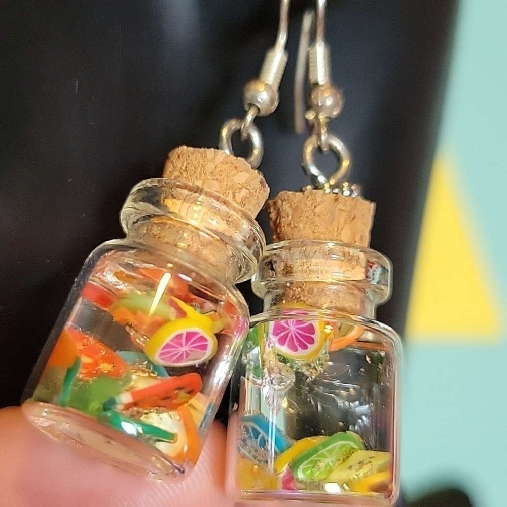 Handmade Realistic Resin Mason Jar & Fruit Drink Earrings🍹🫙🍋 🍉 - Picture 6 of 11